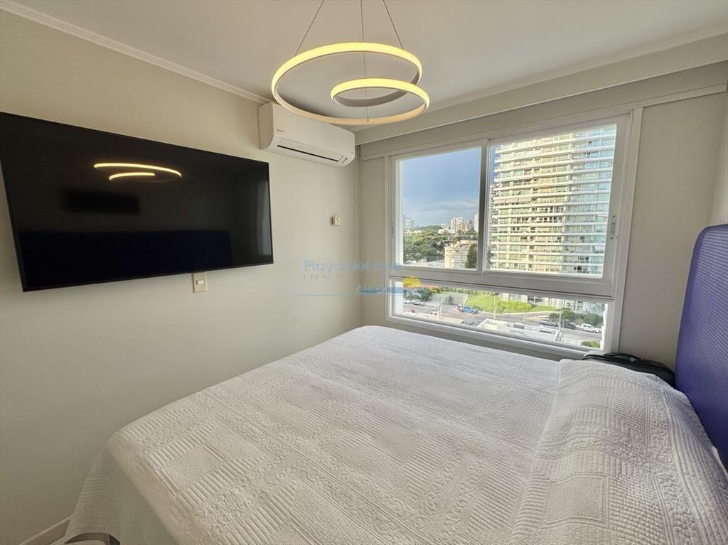 VENTA En primera línea frente al mar en playa 2