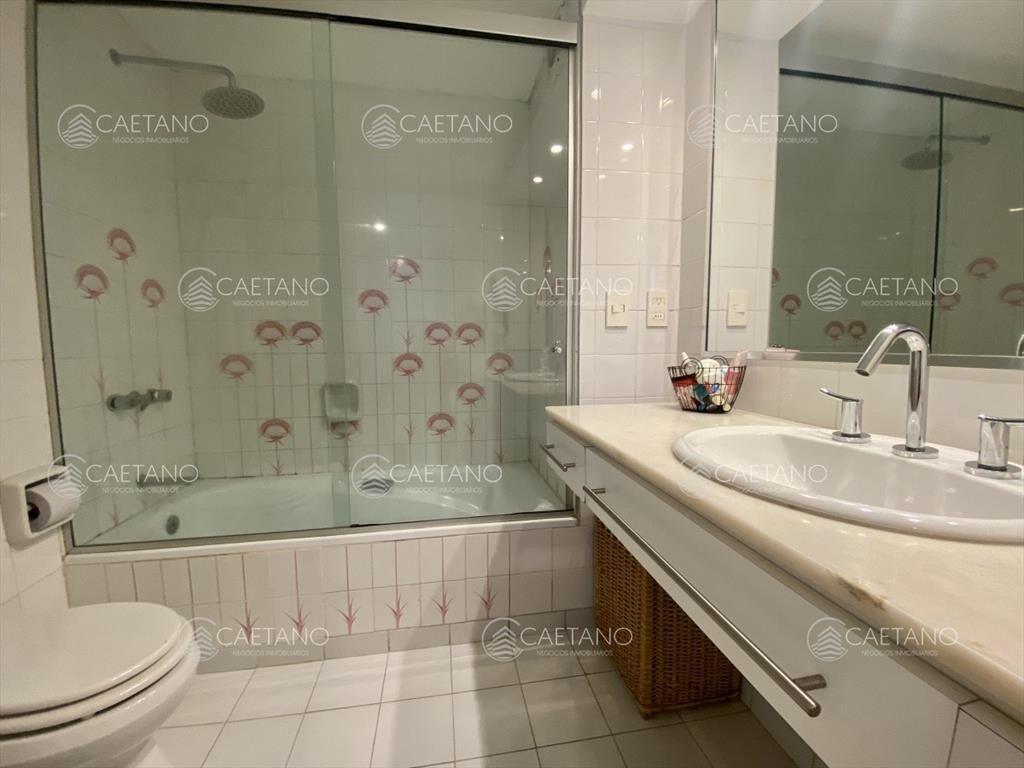 Venta apartamento 3 dormitorios Tiburón II Brava