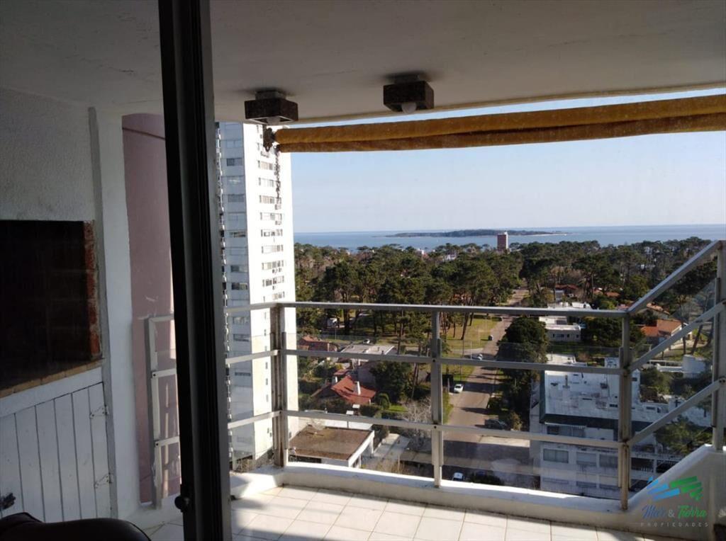 En venta apartamento 3 dormitorios en Roosevelt,