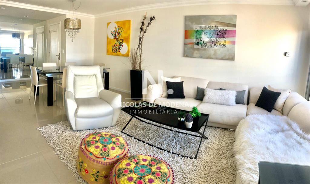 Apartamento en venta en Piso 14 Torre Imperiale con Vista