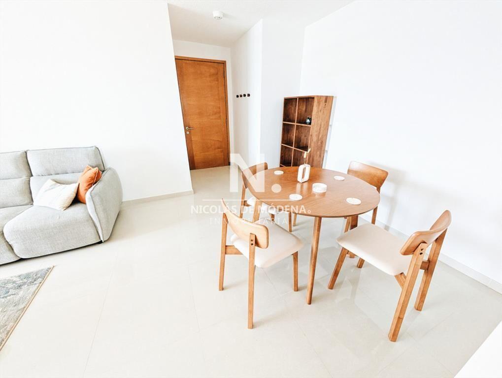 Hermoso apartamento 2 dormitorios por roosevelt