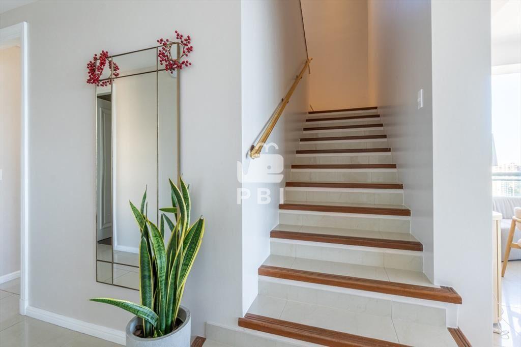 Penthouse premium frente al mar en Playa Brava: y
