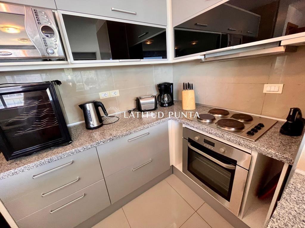 Apartamento 2 dormitorios con parrillero. Brava