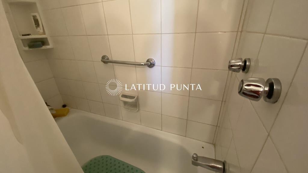 Apartamento en Península, 1 dormitorio y garage