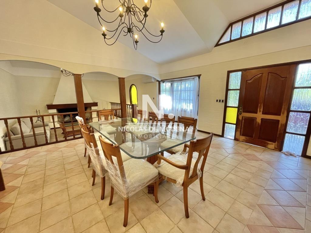 VENTA DE CASA DE 3 DORMITORIOS A METROS DE ZONA