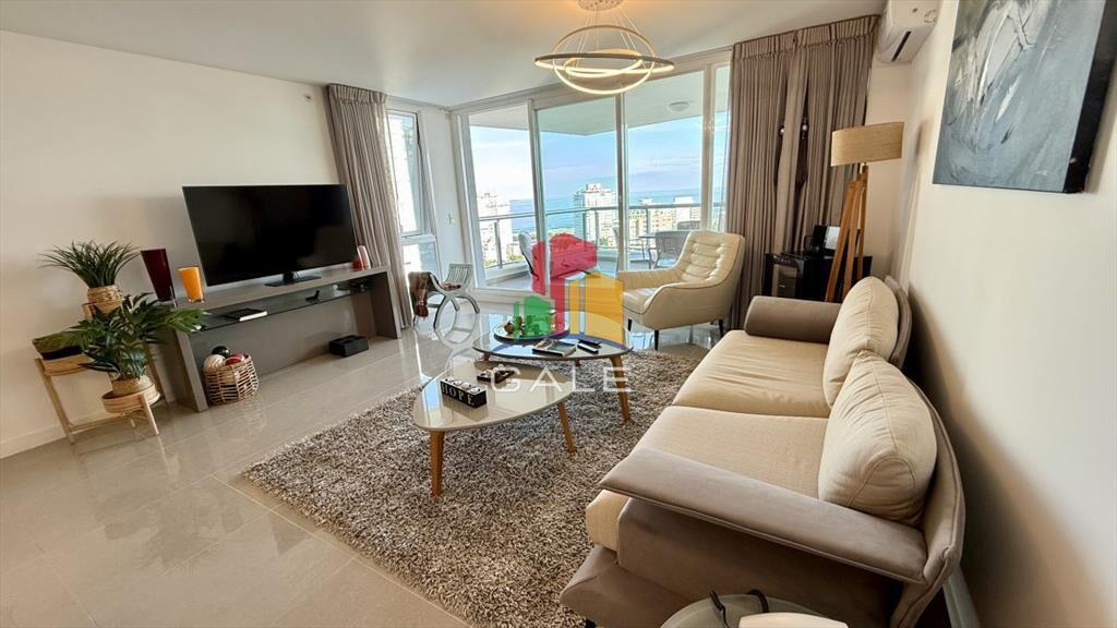 Apartamento de categoría en venta con vista al