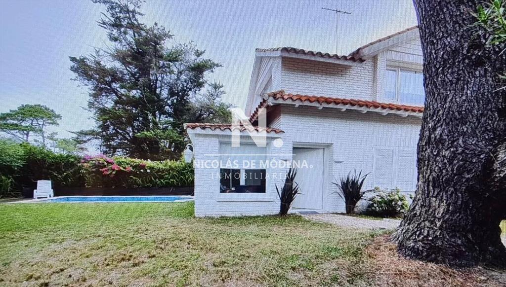 Casa  de 3 dormitorios en Venta en San Rafael,