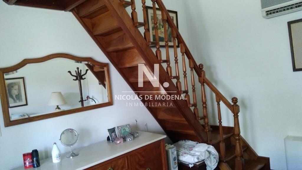 Se vende casa en Playa Mansa de 4 dormitorios al