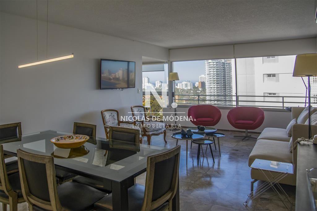 Apartamento en Mansa , 2 y dependencia en venta