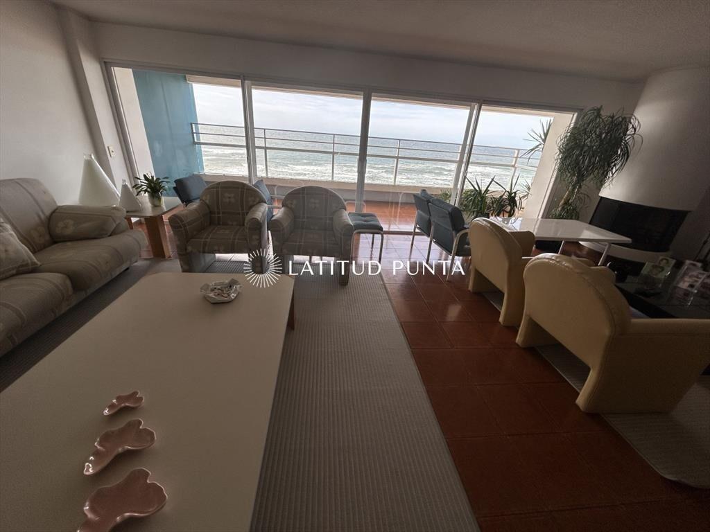 Brava primera linea, Apartamento de 3 dormitorios