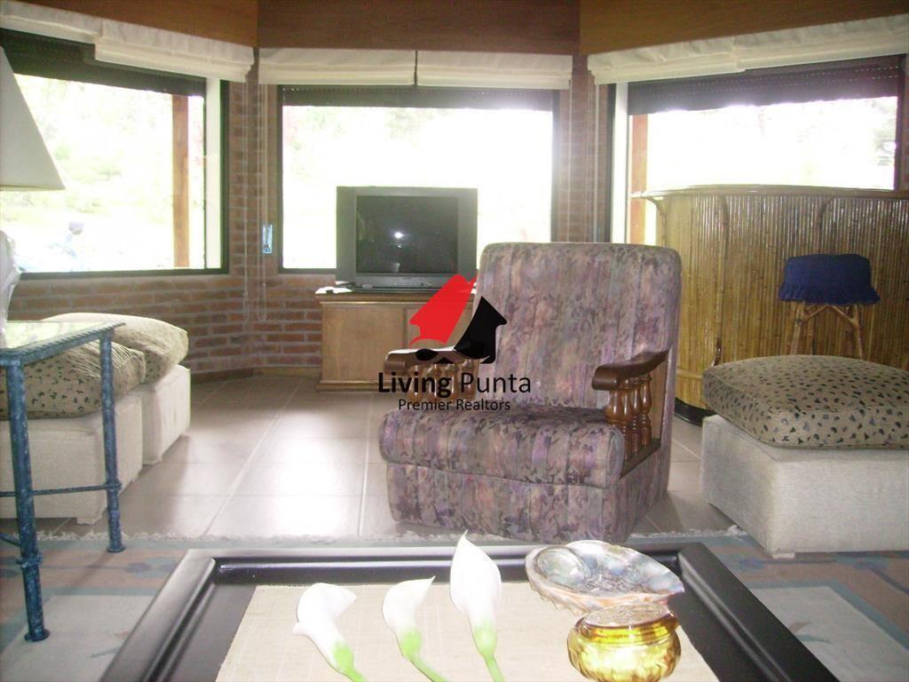 Casa en Mansa, 4 dormitorios *