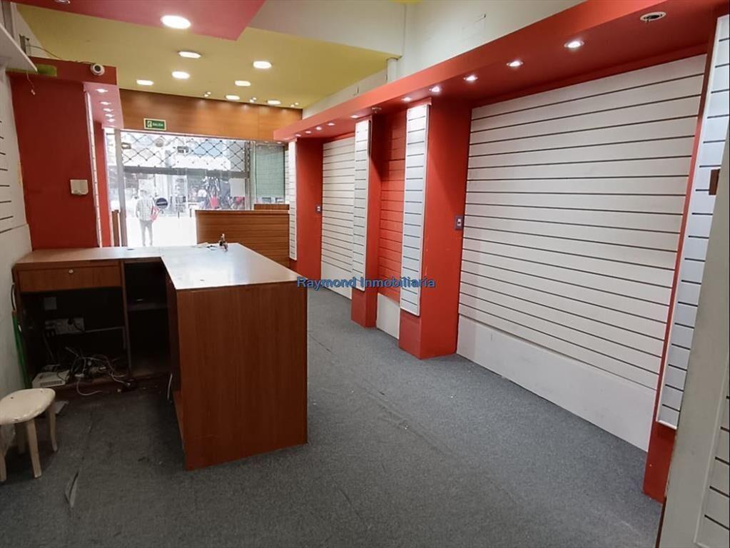 Venta local 339m2 sobre Av. 8 de octubre