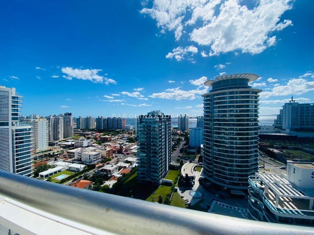 Apartamento en venta de 3 dormitorios en Tower,