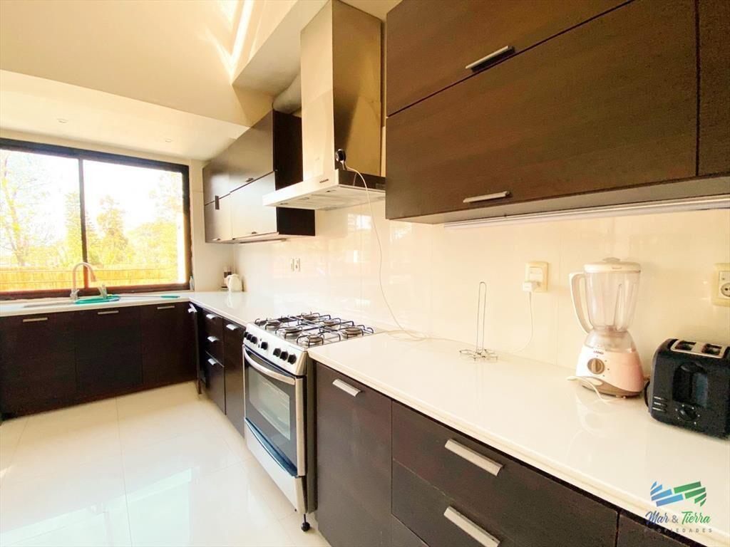 Gran casa de 5 dormitorios, Brava, Punta del