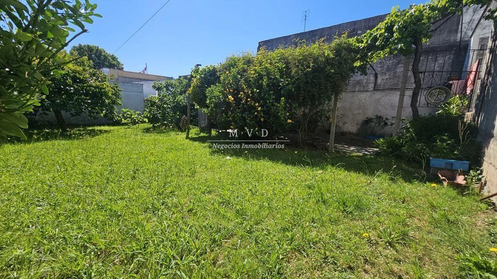 Casa Con JardÃn, Fondo Y Garaje Para 6 Autos