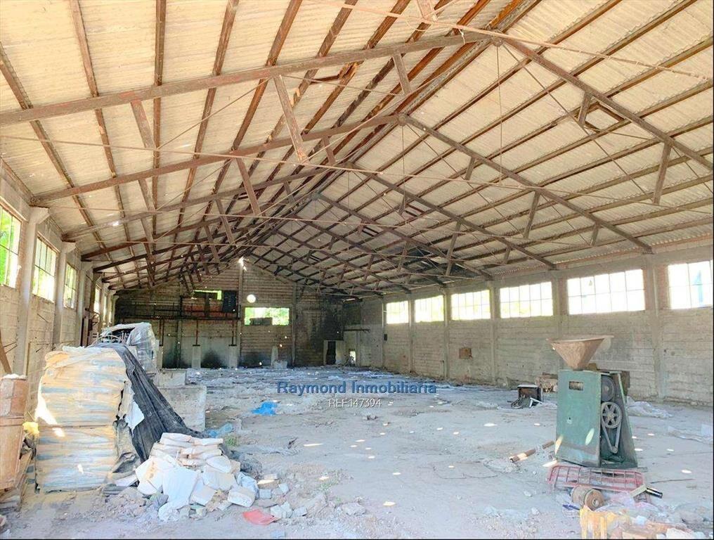 LOCAL INDUSTRIAL DE 4144 M2 EN CAMINO CIBILS Y TOMKINSON