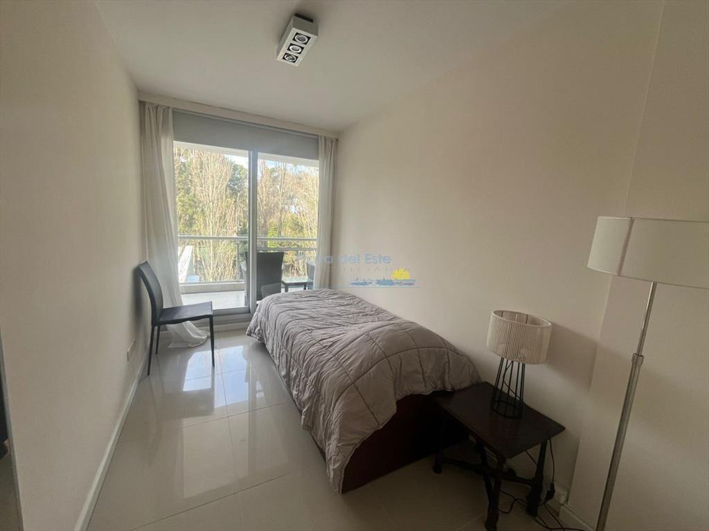 Apartamento en Alquiler  de 2 dormitorios en Be ,