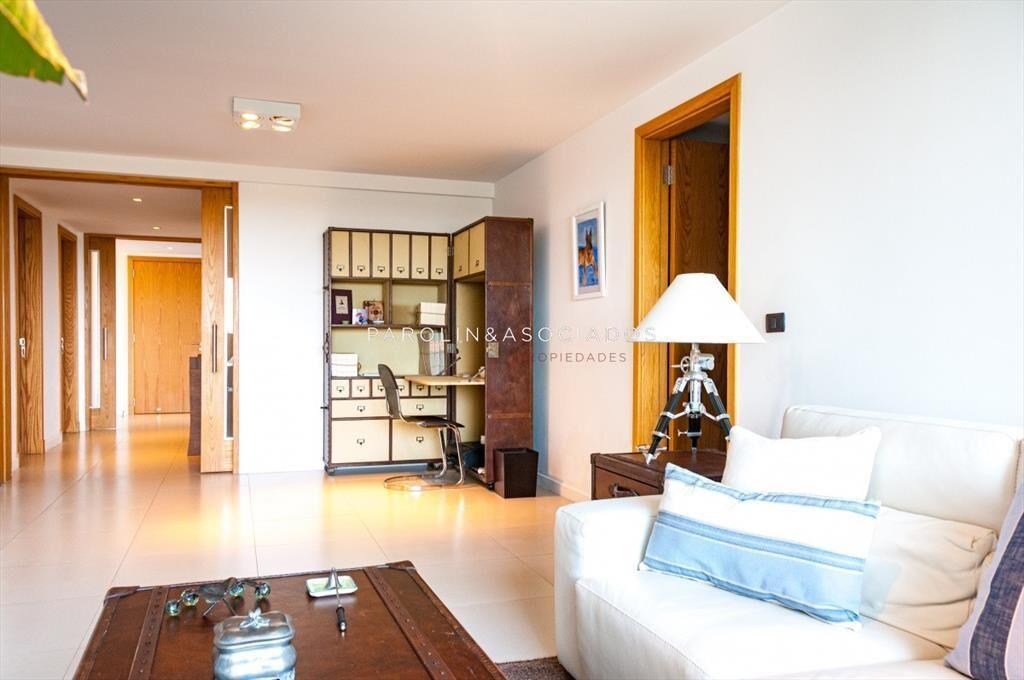 Apartamento en venta en planta baja en Tiburón