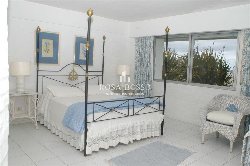 Casa en Pinares, 6 dormitorios *