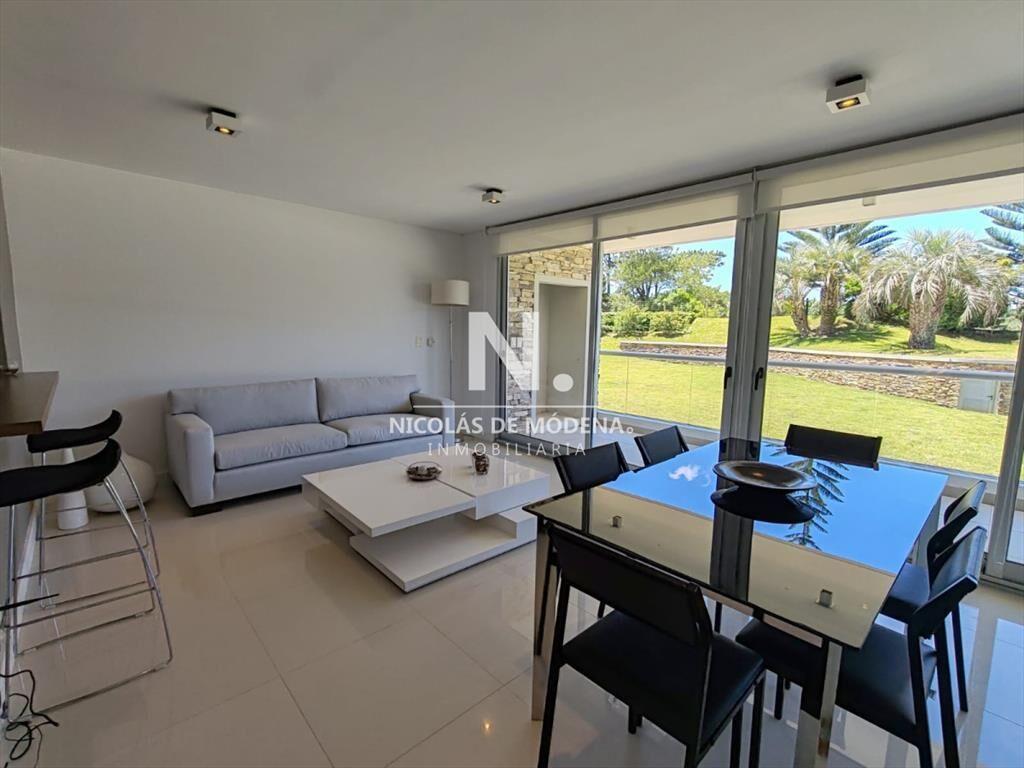 Departamento en venta en torre de categoría