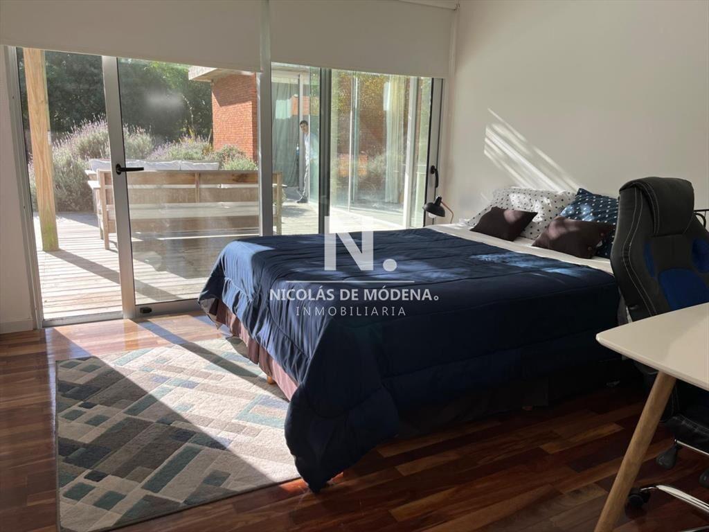 Casa en venta de 3 dormitorios en Punta del Este.
