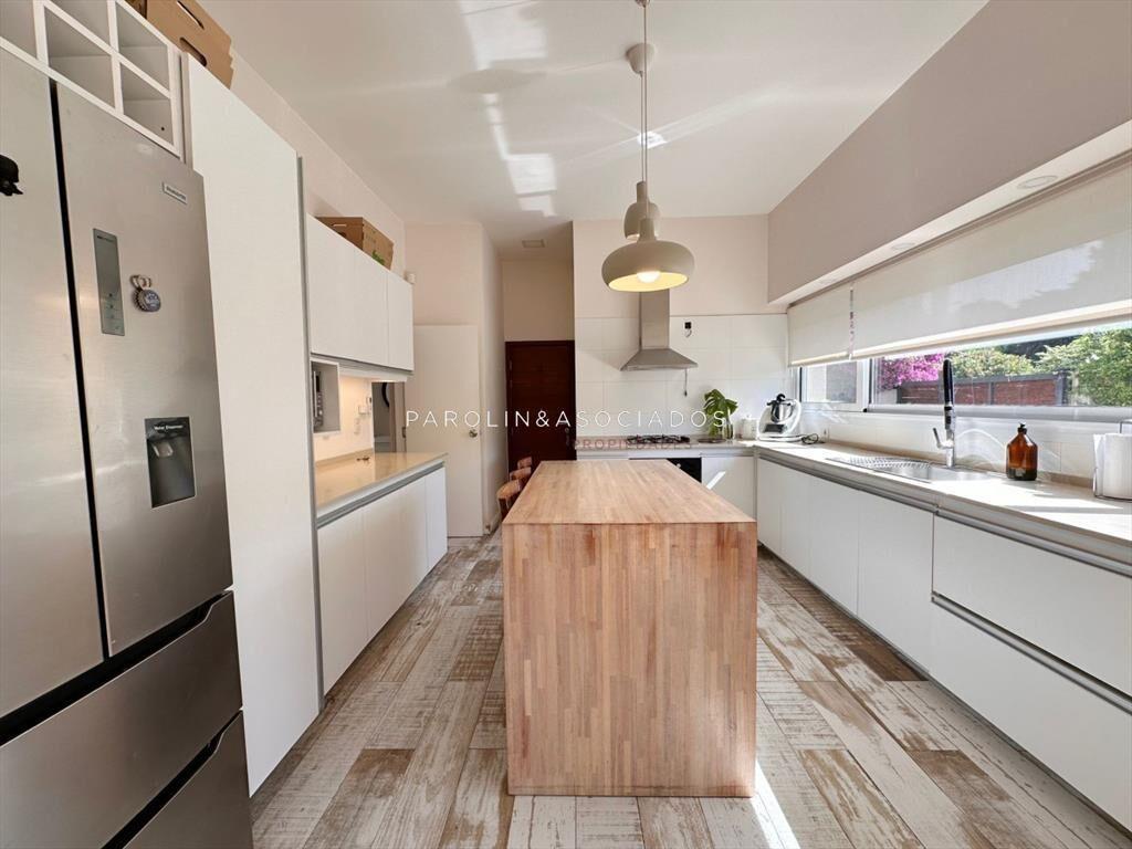 Casa En Venta de 4 Dormitorios En Jardines De Cordoba, Punt