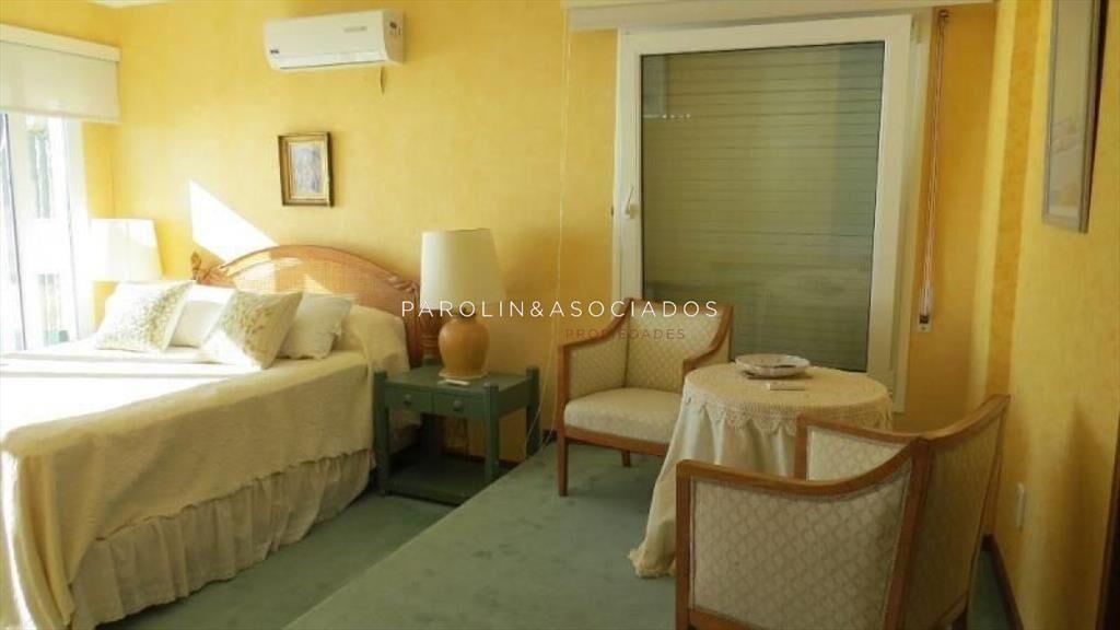 Apartamento en venta de 3 dormitorios en Punta