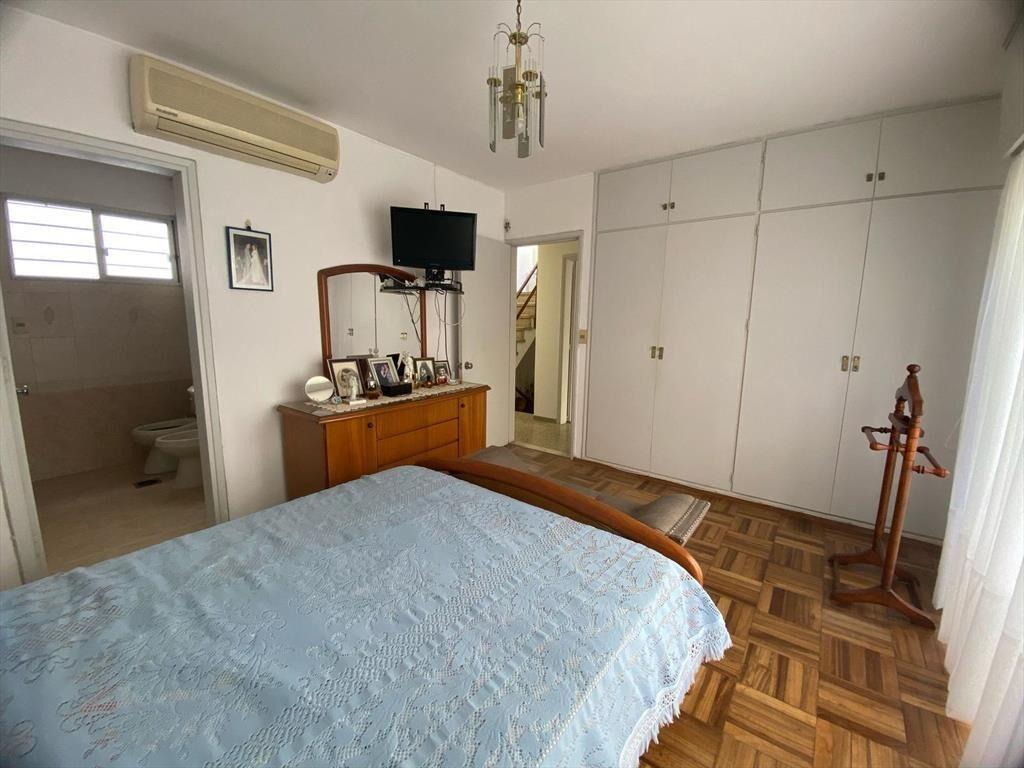 Casa a la venta de 3 dormitorios y garaje en Cordón
