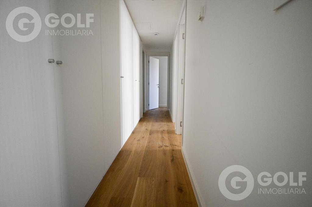 Venta de apartamento de 3 dormitorios en Carrasco Norte