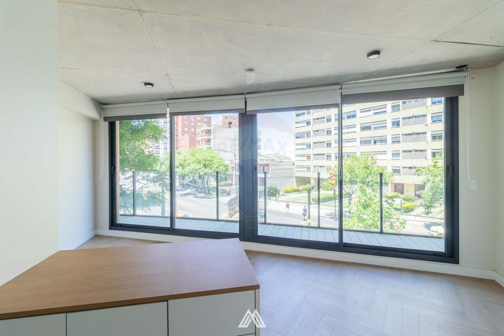 Alquiler Monoambiente  con balcón en Prado