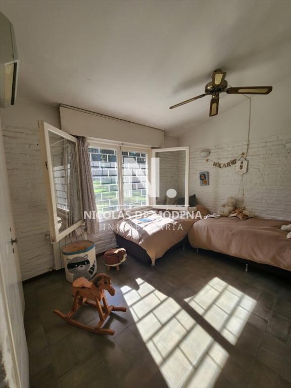 Casa de 3 domritorios y dependencia en venta en
