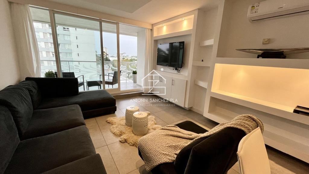 Apartamento alquiler anual 1 dormitorio y medio