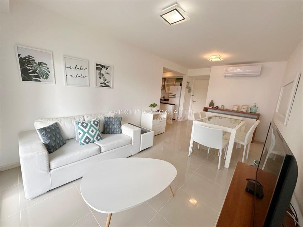 Apartamento en venta 2 dormitorios en edificio