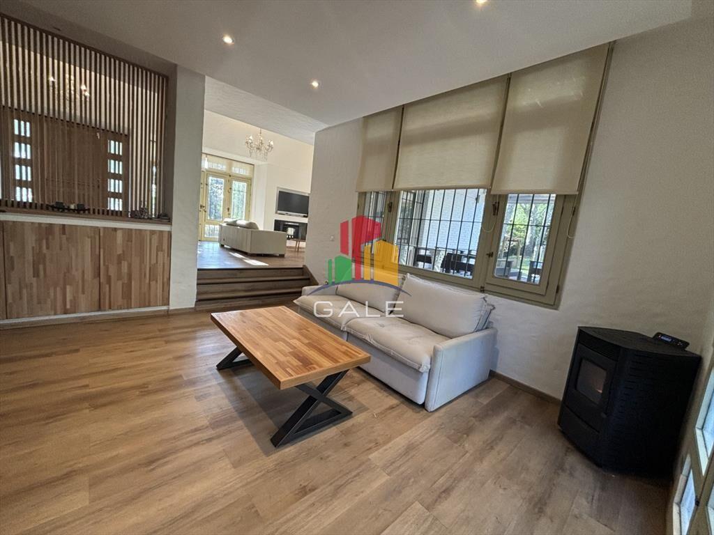 EXCEPCIONAL CASA EN VENTA DE 4 DORMITORIOS