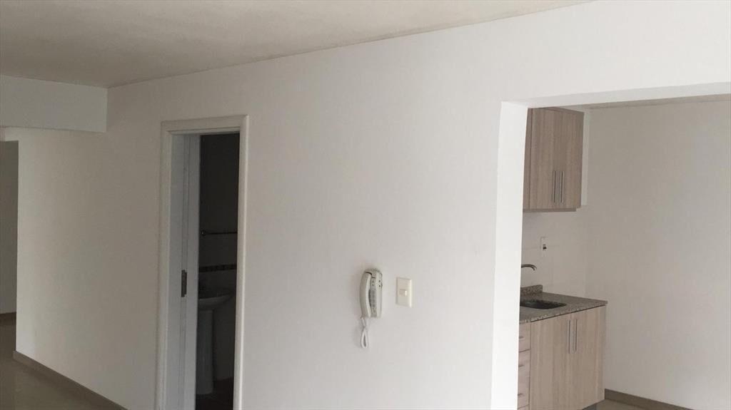 Venta amplia oficina Centro Montevideo City Tower