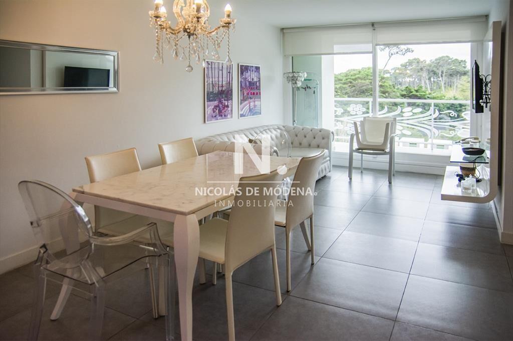 Apartamento en venta y alquiler. Playa Mansa 2