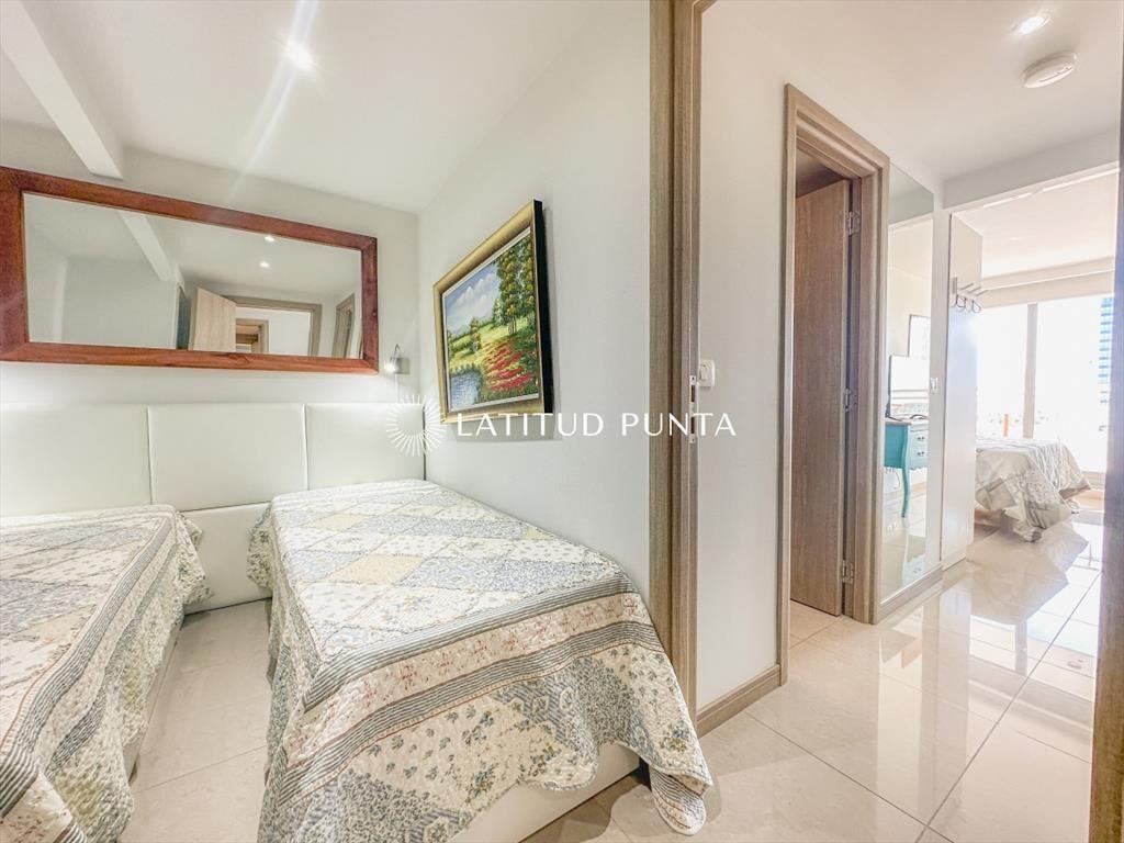 Apartamento en Brava, 1 dormitorio y medio