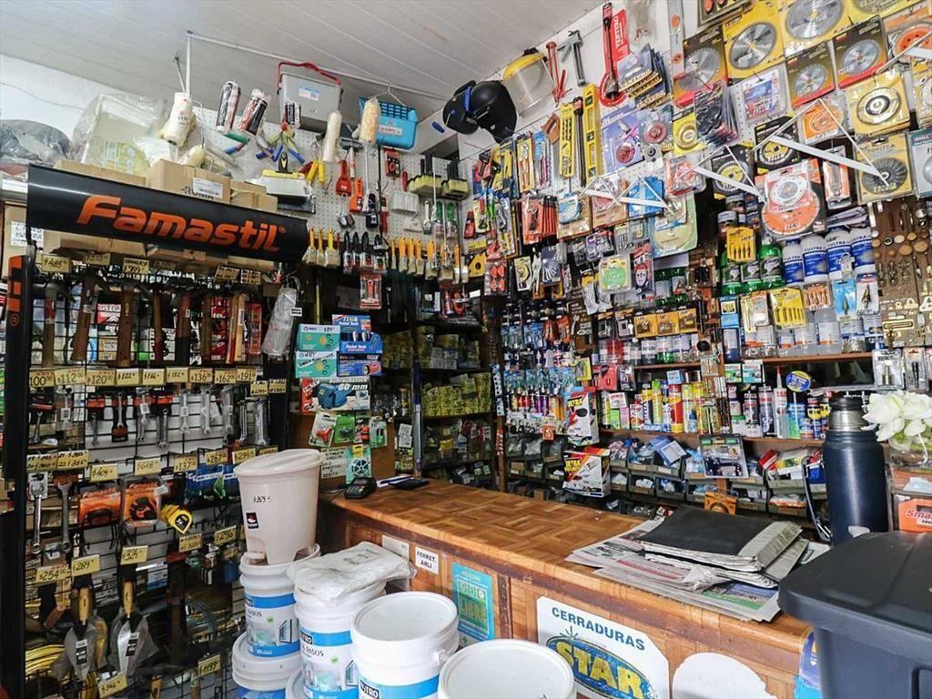 Venta Llave y local de Ferretería en Sayago