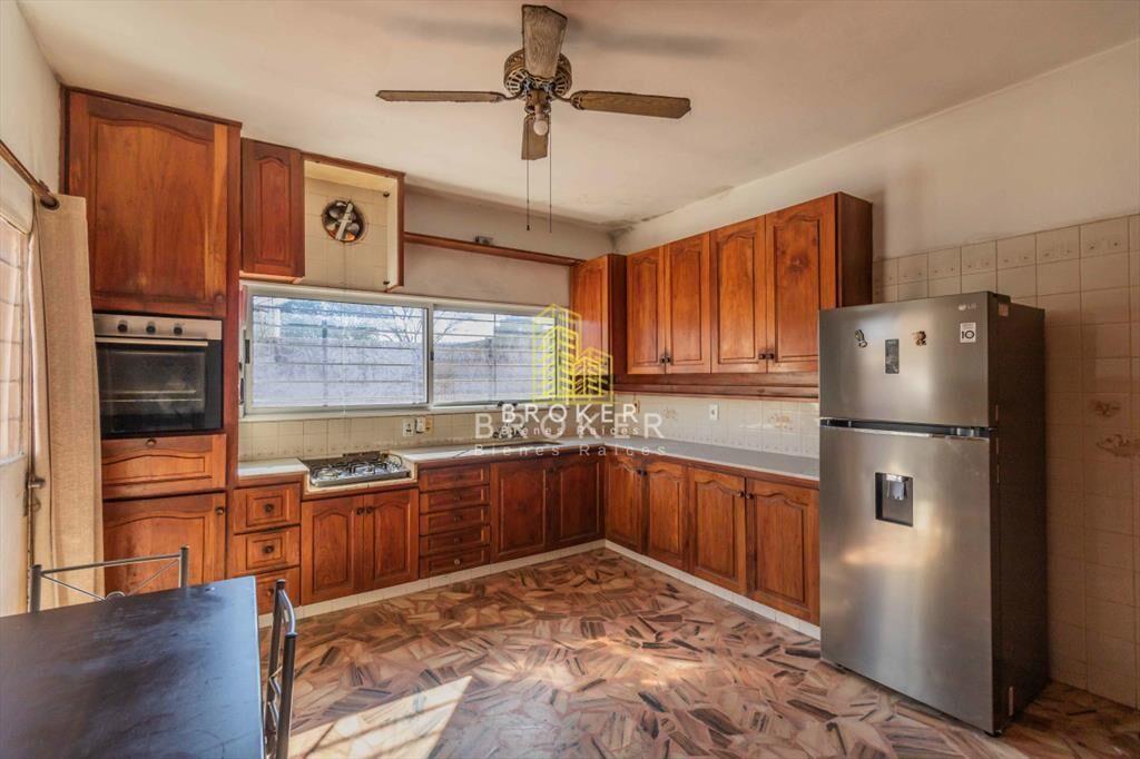 Alquiler 2 casas con galpÃ³n en MalvÃ­n Sur