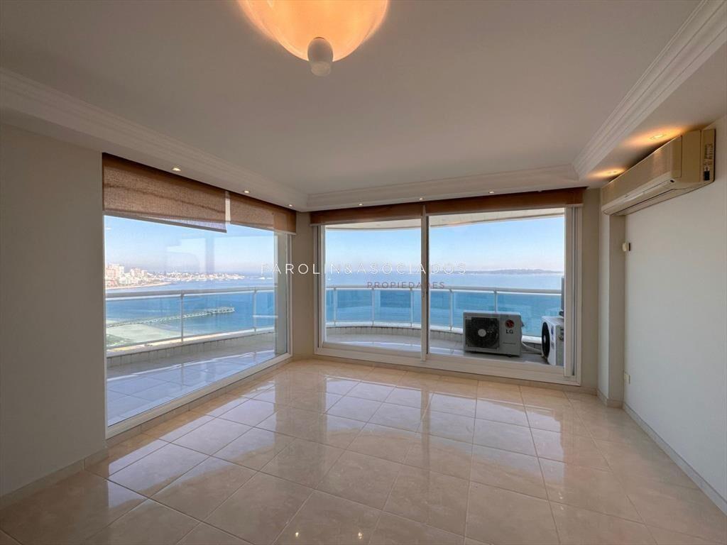 Apartamento de 3 dormitorios en suite, en Torre a