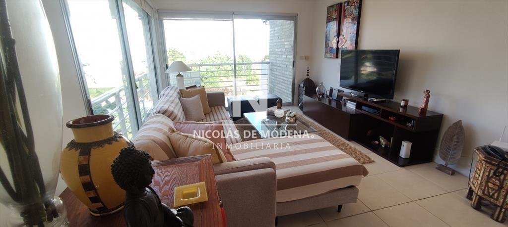 Vende departamento de 2 dormitorios en Mansa con