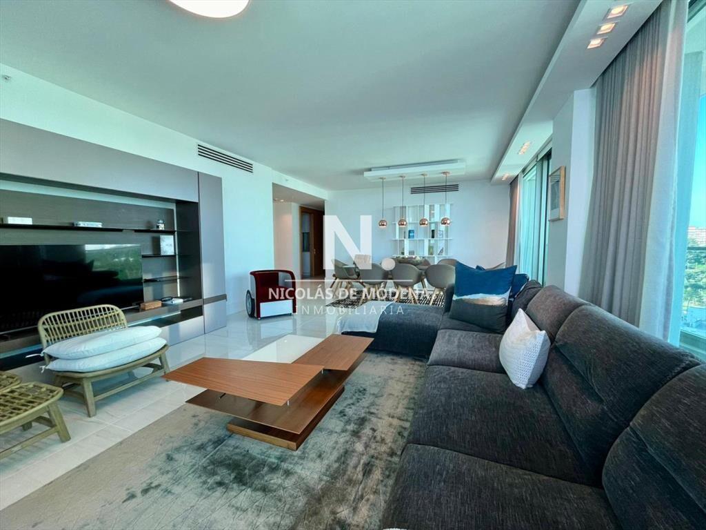 Espectacular departamento en venta en Fendi de 4 dormitori