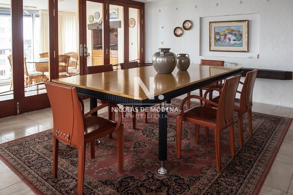 Hermoso Departamento en venta de 3 dormitorios.