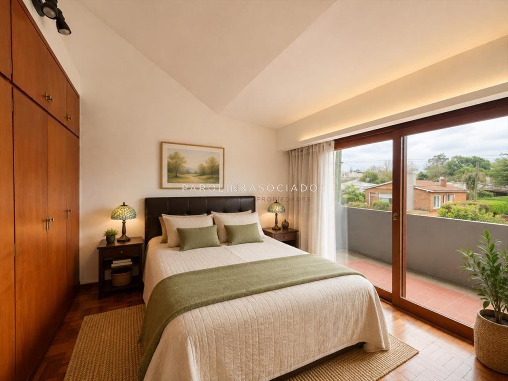 Casa de 4 dormitorios en venta en Mansa, Punta