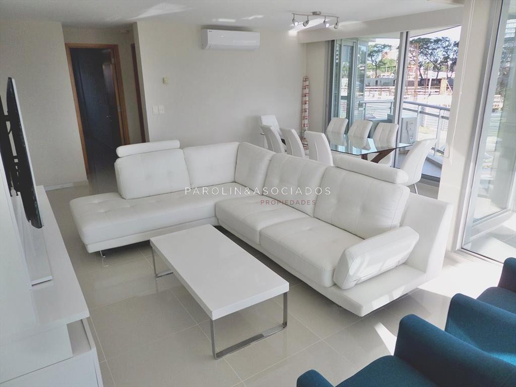 Apartamento de 2 dormitorios en venta en Sunrise