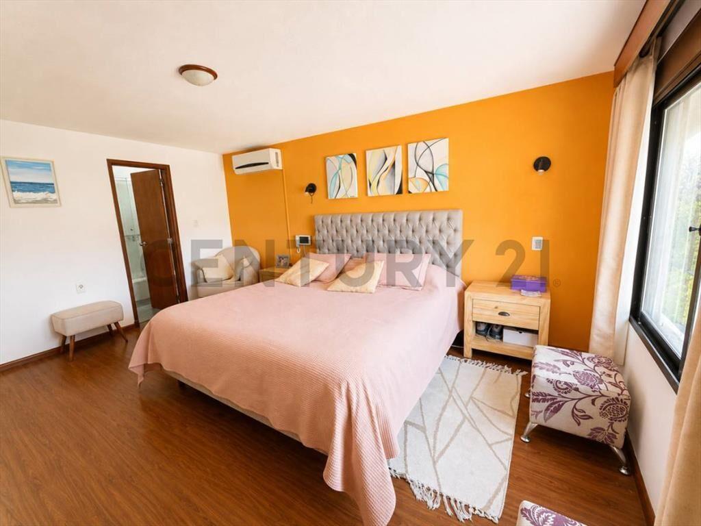 Casa en venta en Solymar sur | 5 dormitorios | piscina | ...