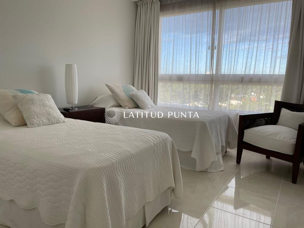 ALQUILER PUNTA DEL ESTE PRIMERA LINEA MANSA