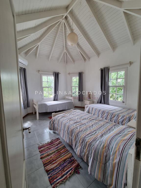 Casa en venta en La Barra a 3 cuadras de la Punta