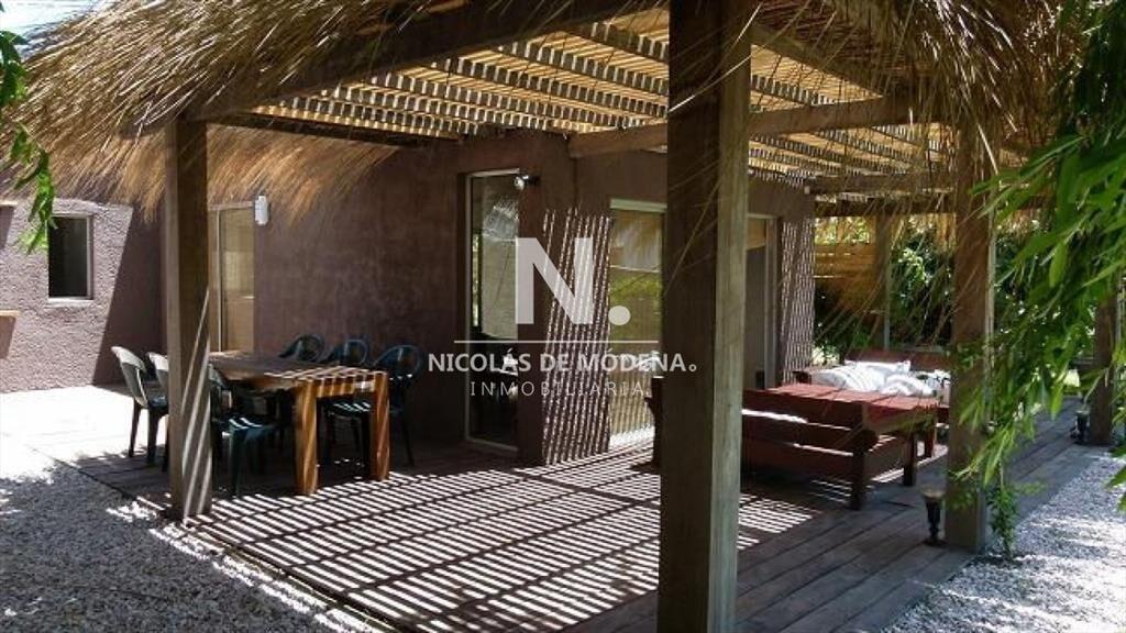 Casa en Manantiales, 3 dormitorios venta y alquiler