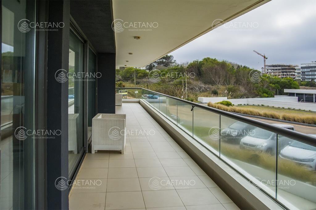 Venta Apartamento 3 dormitorios zona Playa Brava
